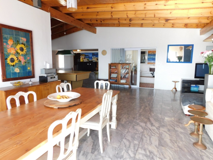 6 Bedroom Property for Sale in Mountainside Western Cape